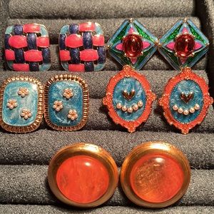 💕💗vintage style enamel earrings